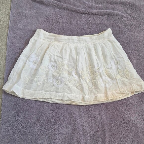American Eagle Outfitters White Skirt - Picture 1 of 4